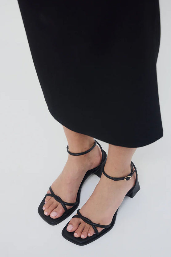 La Tribe Claud Heel - Black