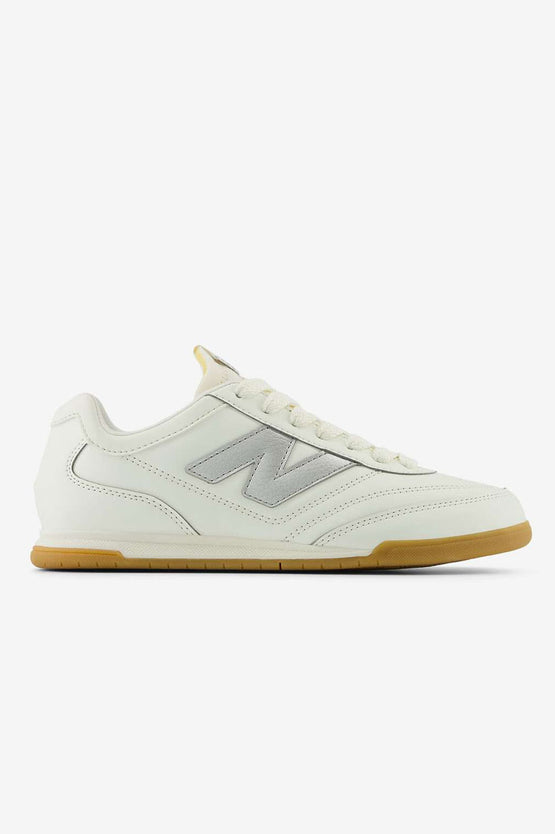 New Balance URC42CB - Sea Salt & Silver Metallic