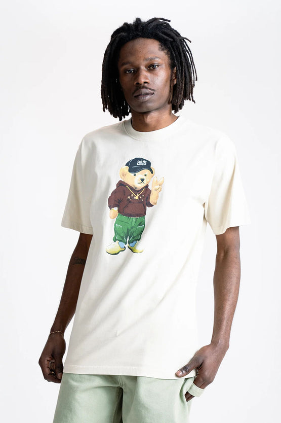 Market Peace Bear T-Shirt - Ecru