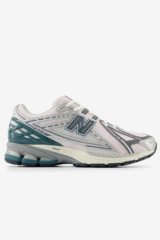 New Balance M1906RET - Silver Metalic with Pink Granite