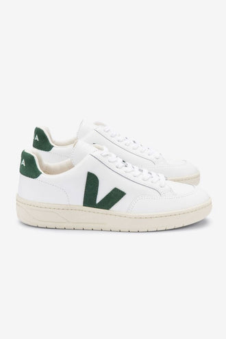 Veja V-12 Leather - Extra White Cyprus